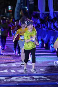 BIB: 338
                            <button type="button" onclick="openModal(26224385)" class="btn btn-primary btn-sm float-right btn-popup" data-toggle="modal" data-target=".modal-high-quality">
                        <i class="fas fa-shopping-cart"></i> Add to Cart
                    </button>
                                            <button type="button" onclick="isThisMe(26224385, true)" class="btn btn-success btn-sm float-right btn-popup btn-isme hidden" data-toggle="tooltip" data-placement="bottom" title="นี่คือรูปของคุณใช่ไหม คลิกที่นี่เพื่อเอาเข้าอัลบั้ม">
                        <i class="fas fa-plus"></i> Add to album
                    </button>
                    <button type="button" onclick="isThisMe(26224385, false)" class="btn btn-warning btn-sm float-right btn-popup btn-isnotme hidden">
                        <i class="fas fa-ban"></i> Remove from album
                    </button>